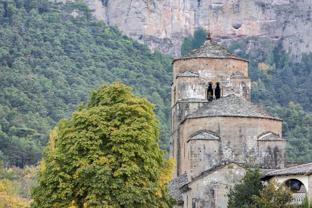 Iglesia de Santa María en Santa Cruz de la Serós